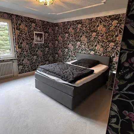 Haus 4 Schlafzimmer Sauna Wintergarten Bis 7 Personen *