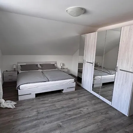 Haus 4 Schlafzimmer Sauna Wintergarten Bis 7 Personen *