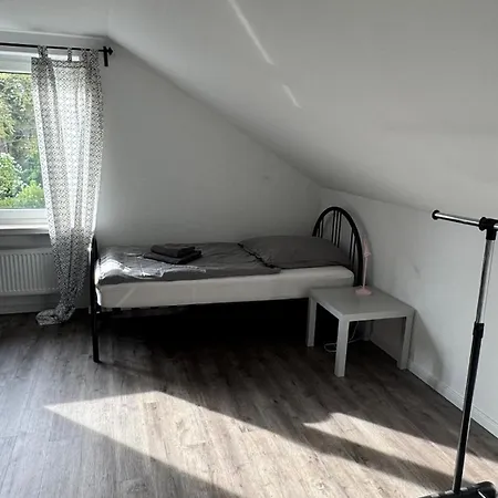 Haus 4 Schlafzimmer Sauna Wintergarten Bis 7 Personen * Meppen
