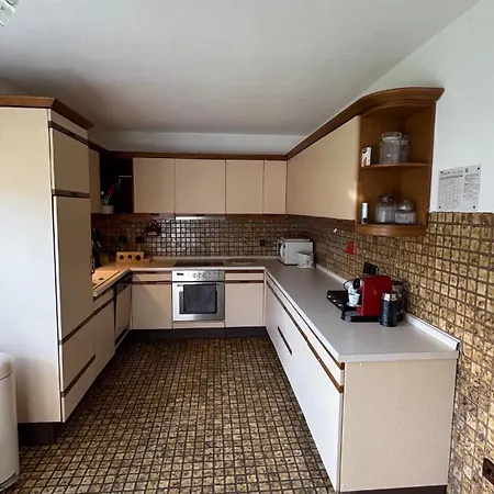 Haus 4 Schlafzimmer Sauna Wintergarten Bis 7 Personen Apartment *