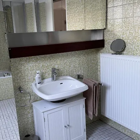 Haus 4 Schlafzimmer Sauna Wintergarten Bis 7 Personen Apartment