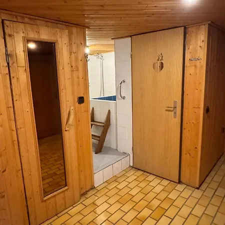Haus 4 Schlafzimmer Sauna Wintergarten Bis 7 Personen * Meppen
